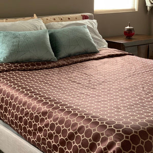 Honey Comb Decorative Top Sheet – King, 110"x96", Chocolate-Gold, Two-Tone, 100% Polyester
